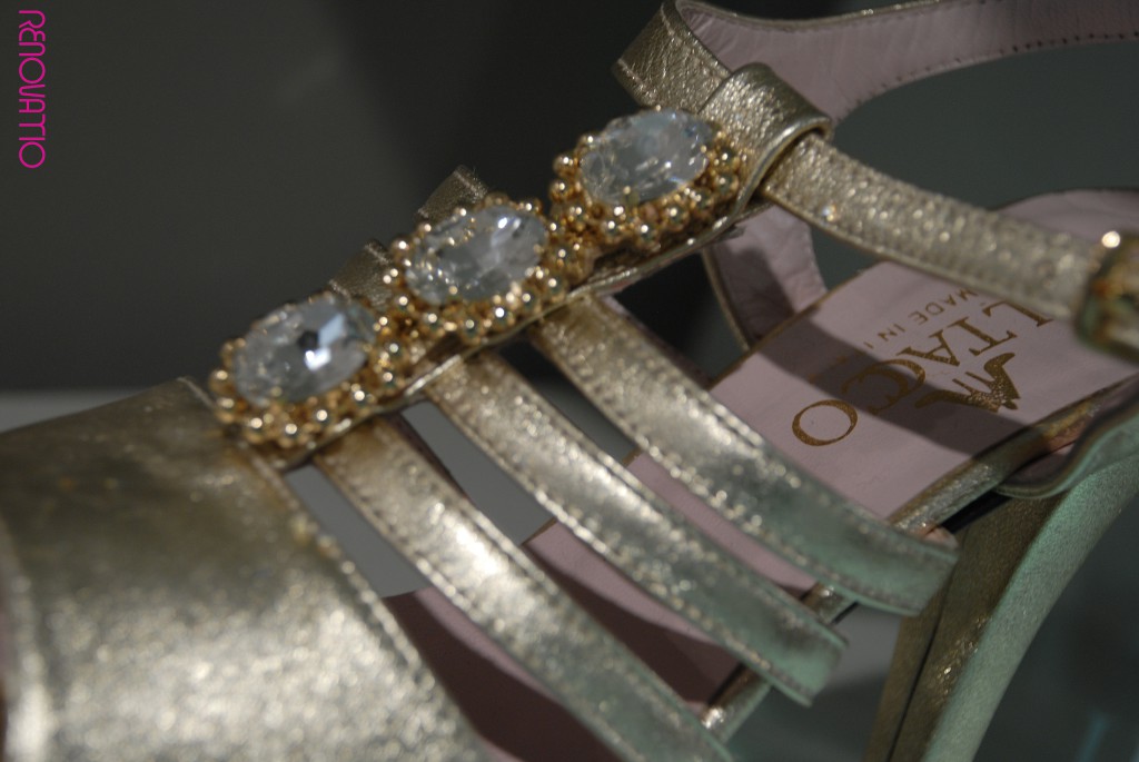 IL TACCO by Marta Ripoll ‘made in Italy’. Metallized genuine leather peep-toes jewel sandals adorned with Swarovski's crystals. Handbag to match with. Shoes are emotional: we buy those because we fall in love with them, not necessarily always for necessity. Available in several metallized colors.