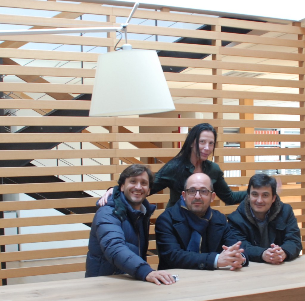 Miralduolo di Torgiano - Listone Giordano, cuartel general. Adelaida Subías, Aleix Oromí, José Mª Noriega y Jaime García, parte del equipo español. Listone Giordano's headquarters at Miralduolo di Torgiano. A part of the Spanish team.